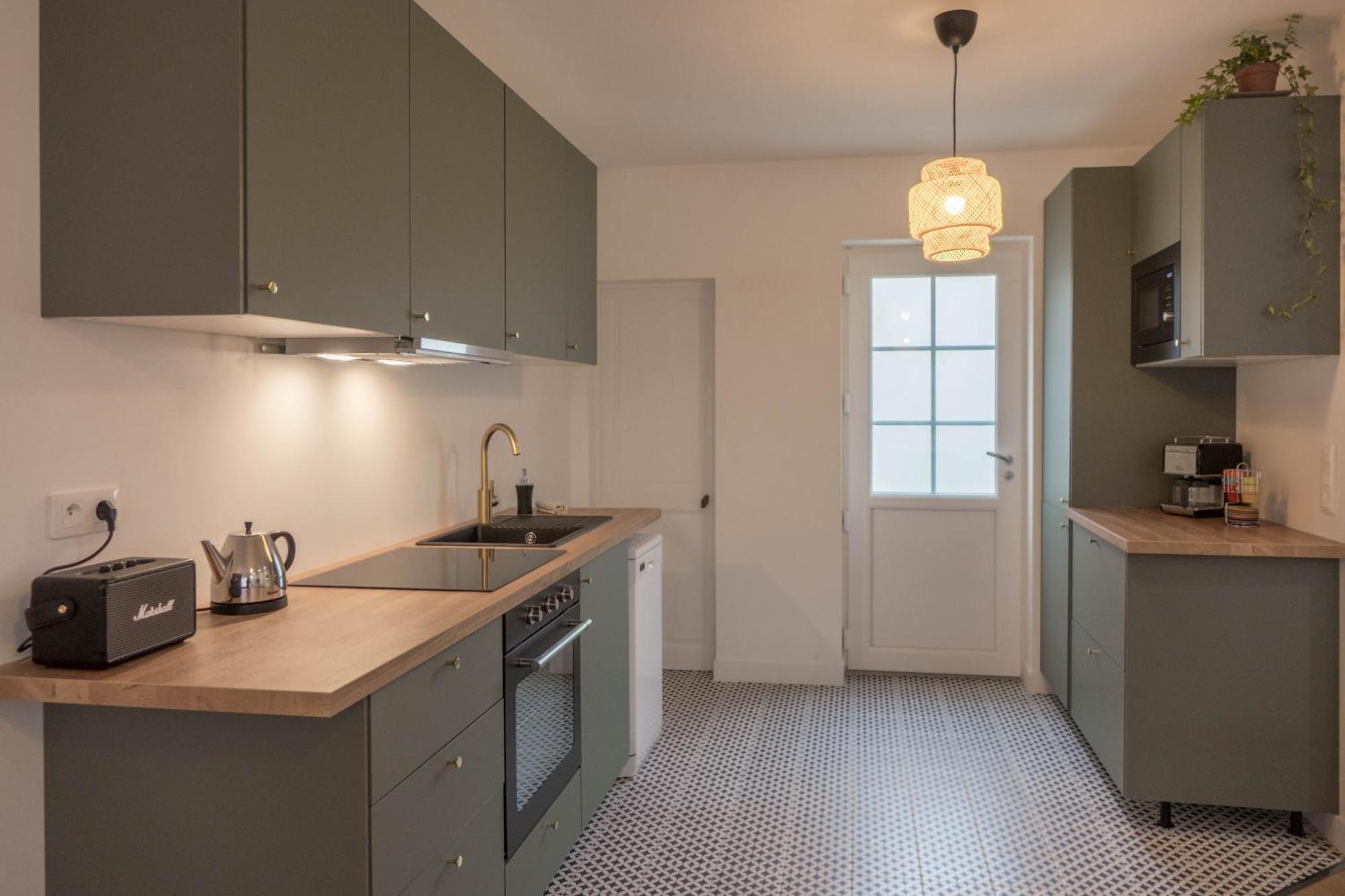 Beau Quartier Et Central, Maison Spacieuse Avec Cour, 3 Chambres, 3 Salles De Bains A 10 Min A Pied De La Gare Orléans Kültér fotó