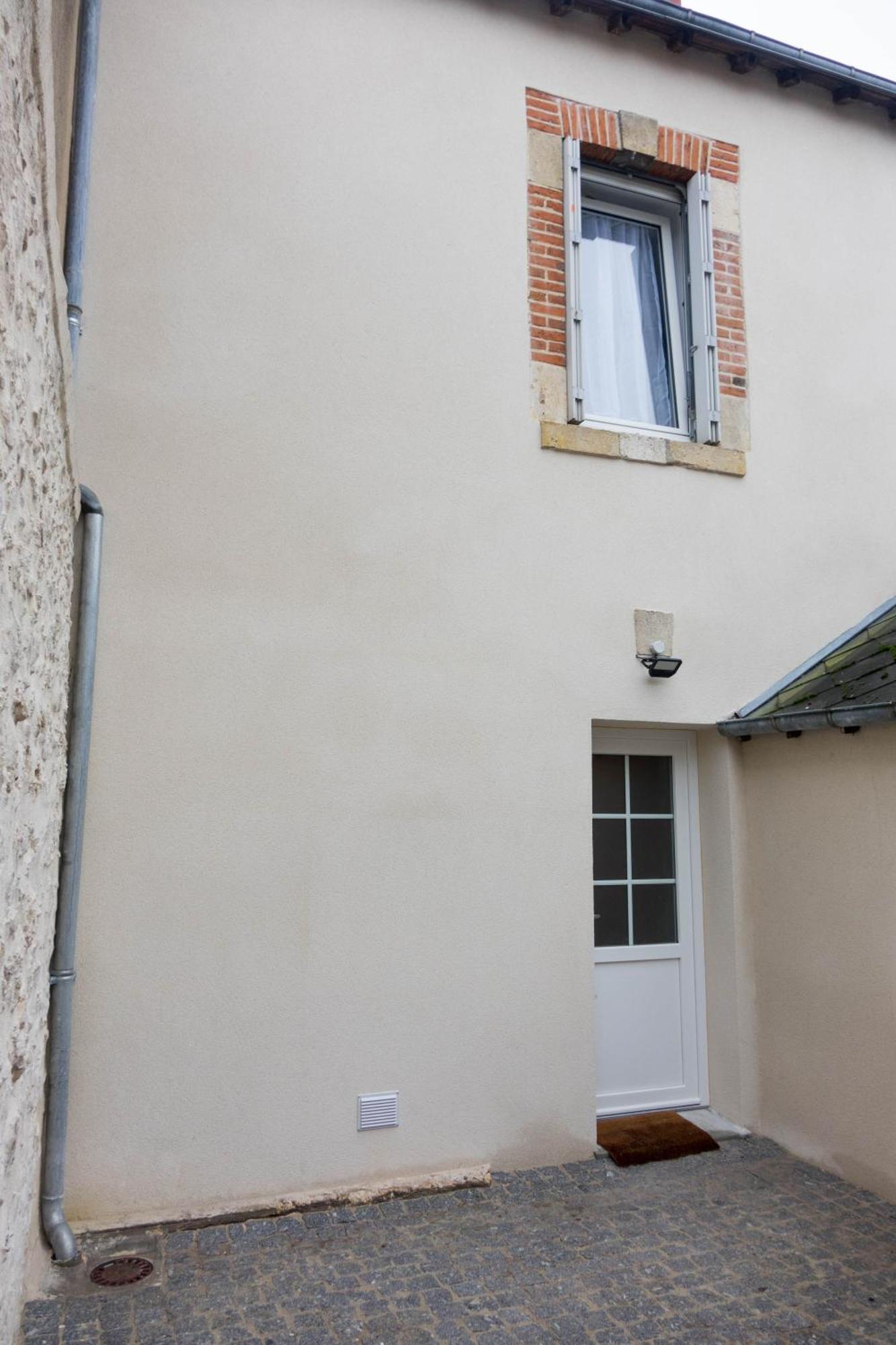 Beau Quartier Et Central, Maison Spacieuse Avec Cour, 3 Chambres, 3 Salles De Bains A 10 Min A Pied De La Gare Orléans Kültér fotó
